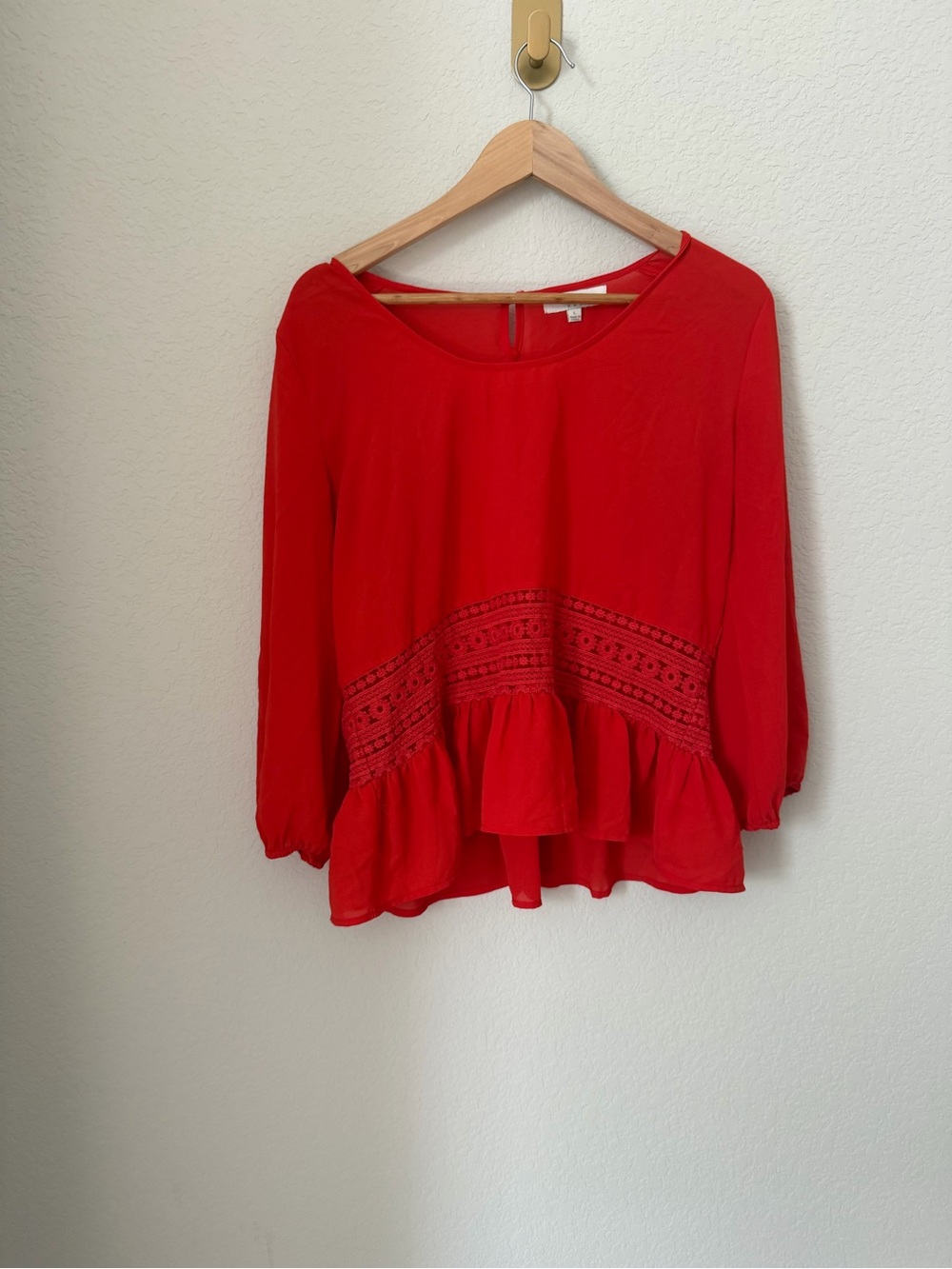 Umgee Red Peplum Lace-Trim Long Sleeve Top